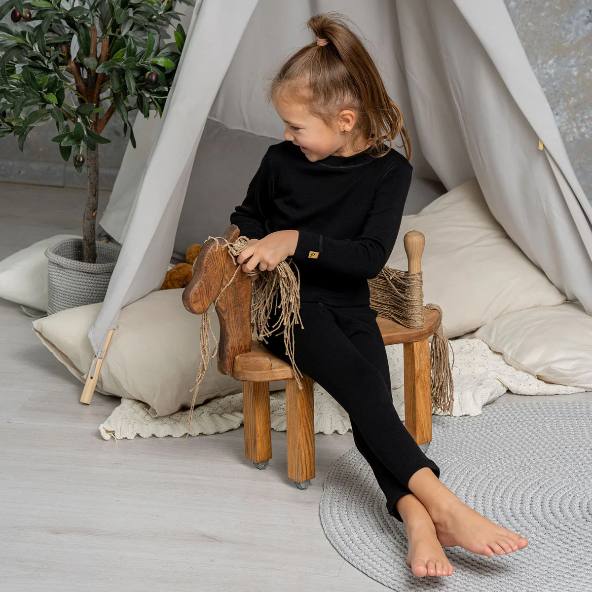 Kids' 250 Long Sleeve & Bottom 2-Piece Black - Image 5