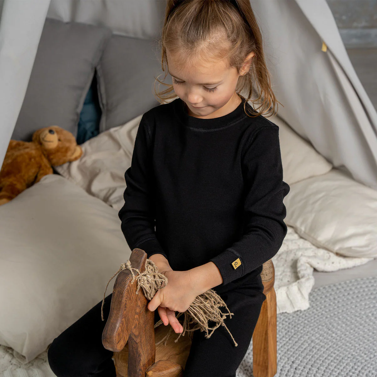 Kids' 250 Long Sleeve & Bottom 2-Piece Black - Image 6