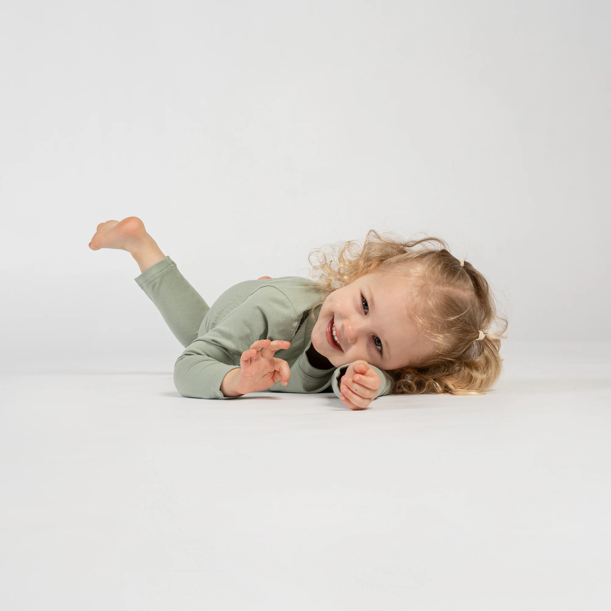 Kids' Soft Bamboo Long Sleeve & Bottom 2-Piece Set - Image 8