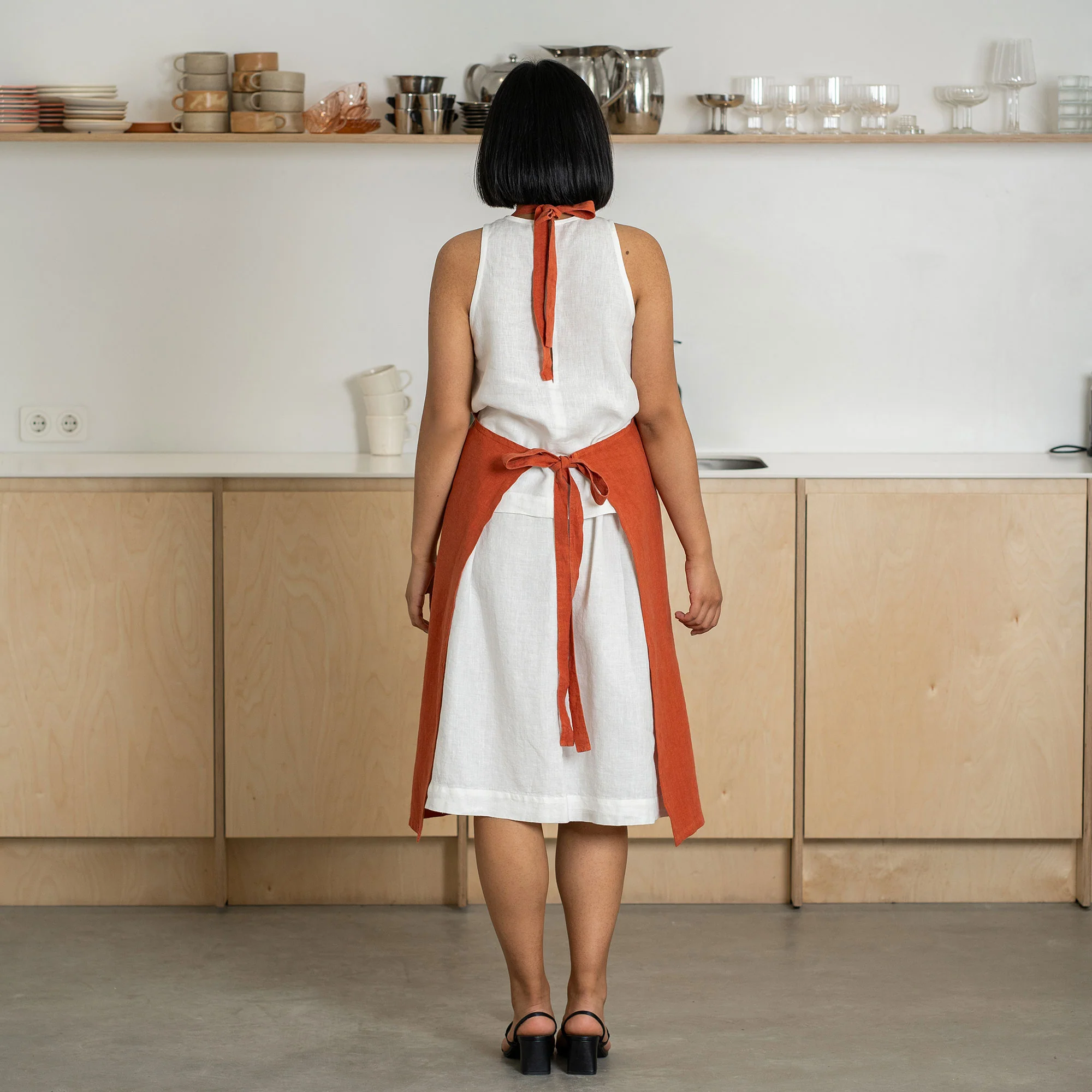 Bib Apron - Image 4