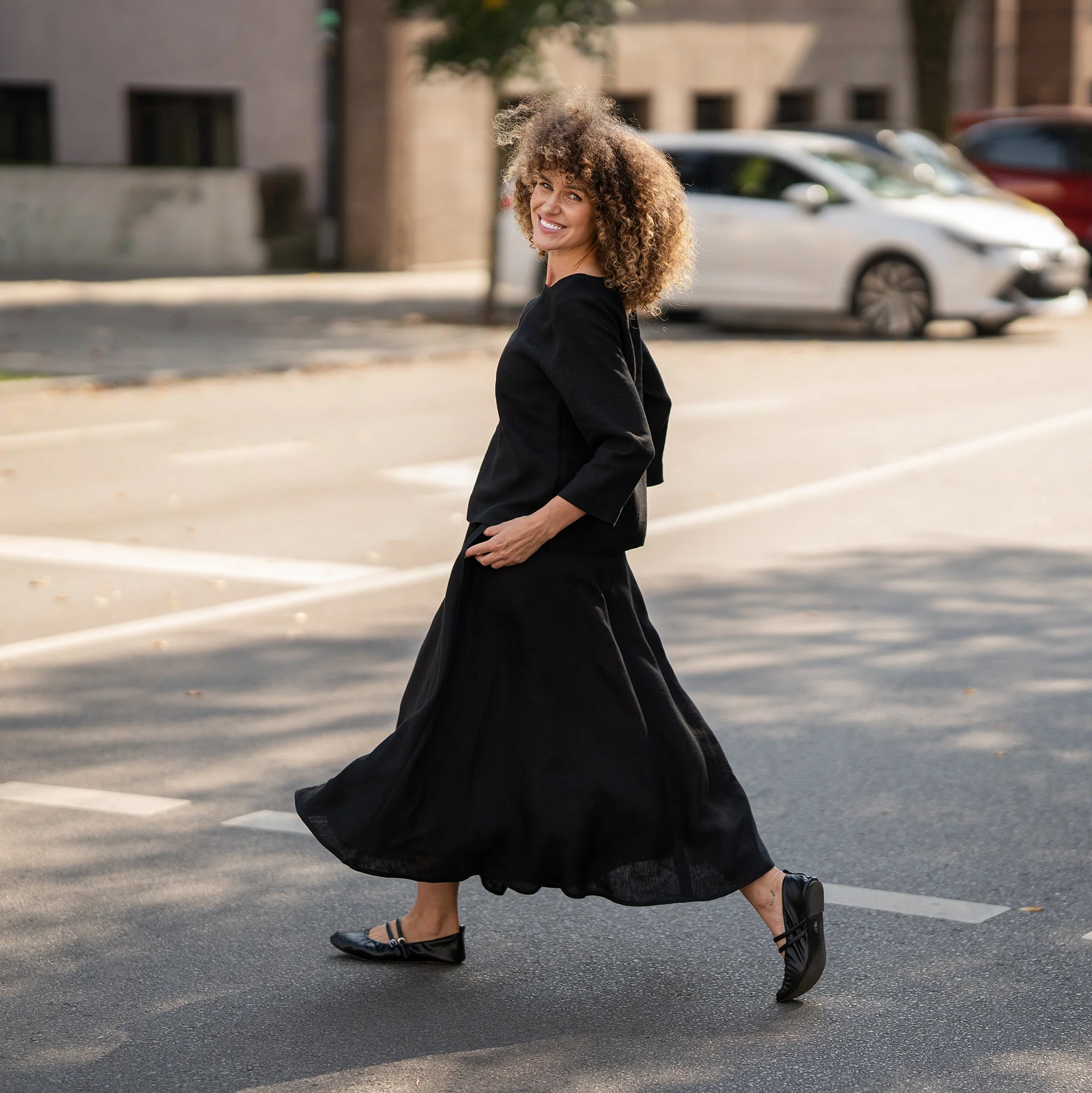 Linen Blouse Nora Pure Black - Image 3
