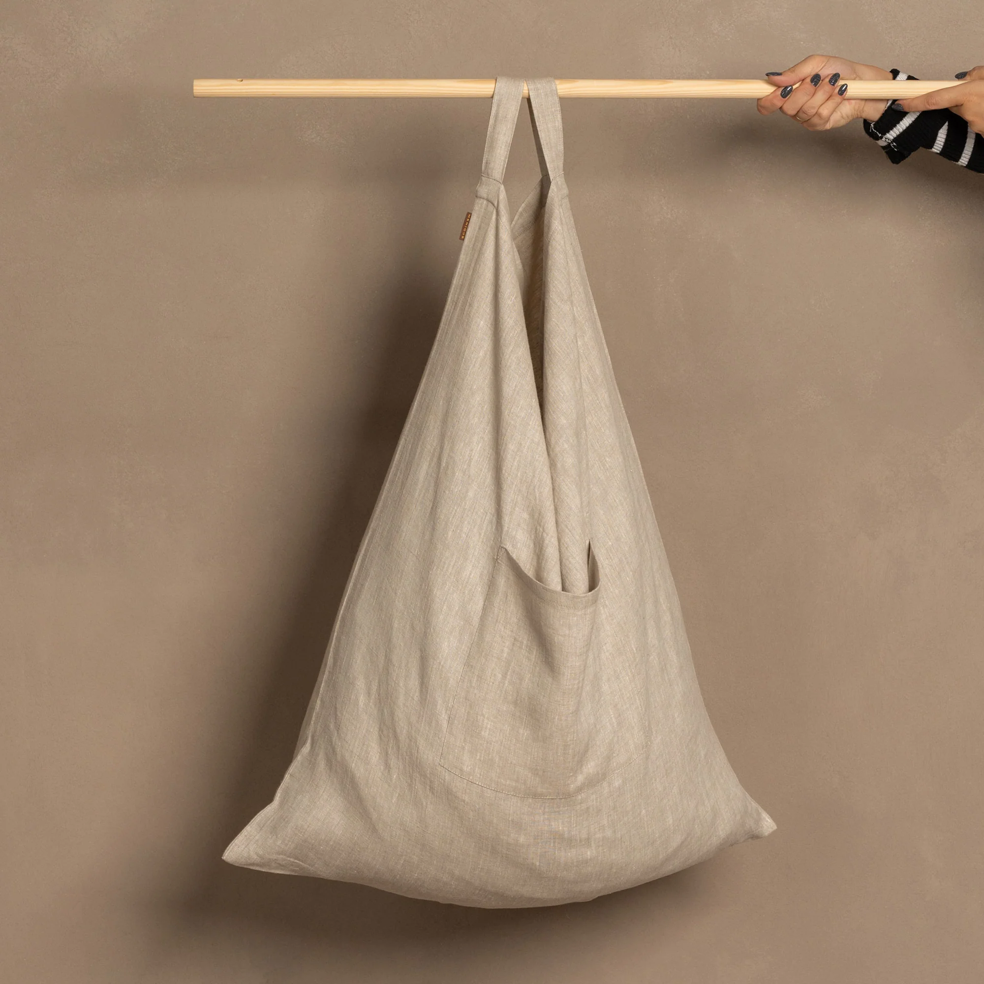 Linen Hanging Laundry Bag - Image 4