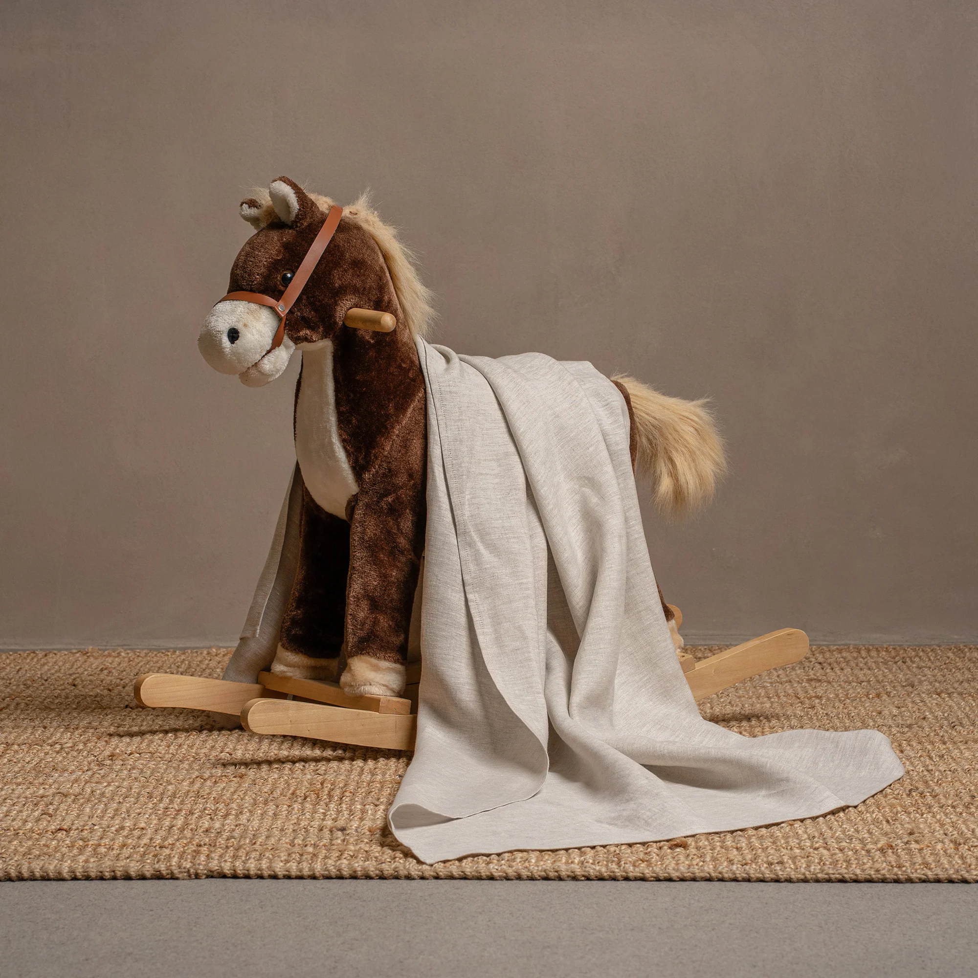 Linen Throw Blanket for Toddler - Image 7