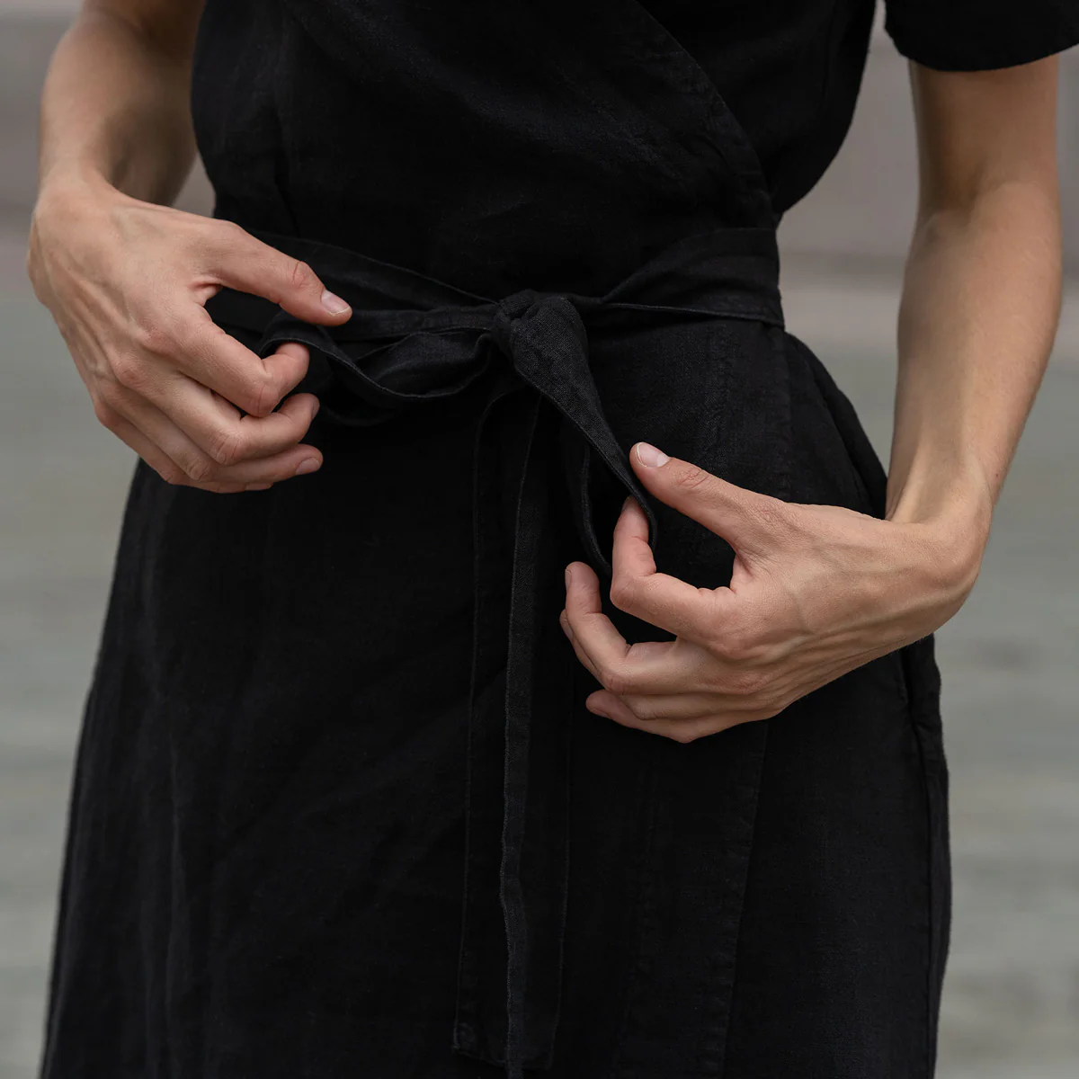 Linen Wrap Dress Eliana Pure Black - Image 5