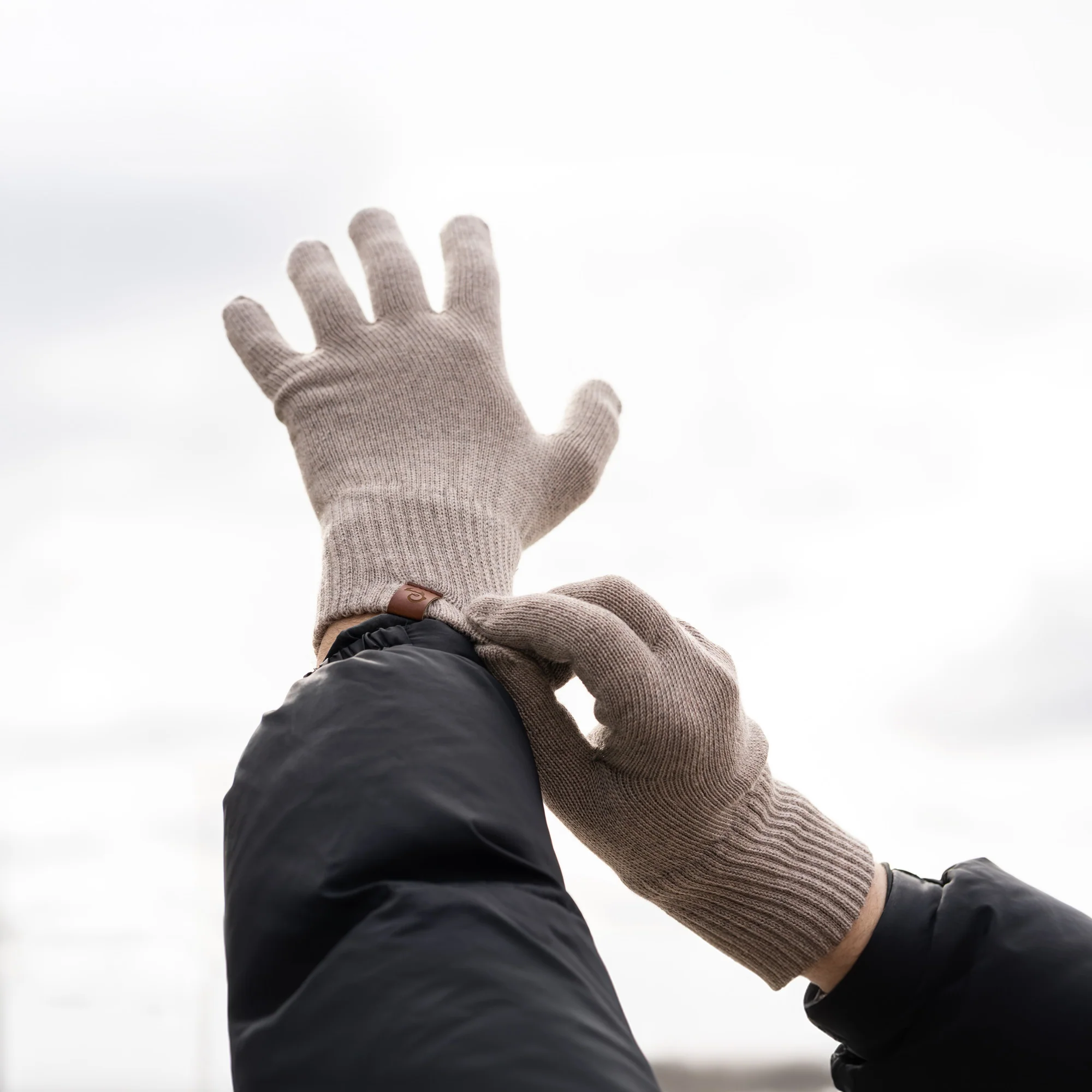 Men's Knit Gloves Merino - Image 5