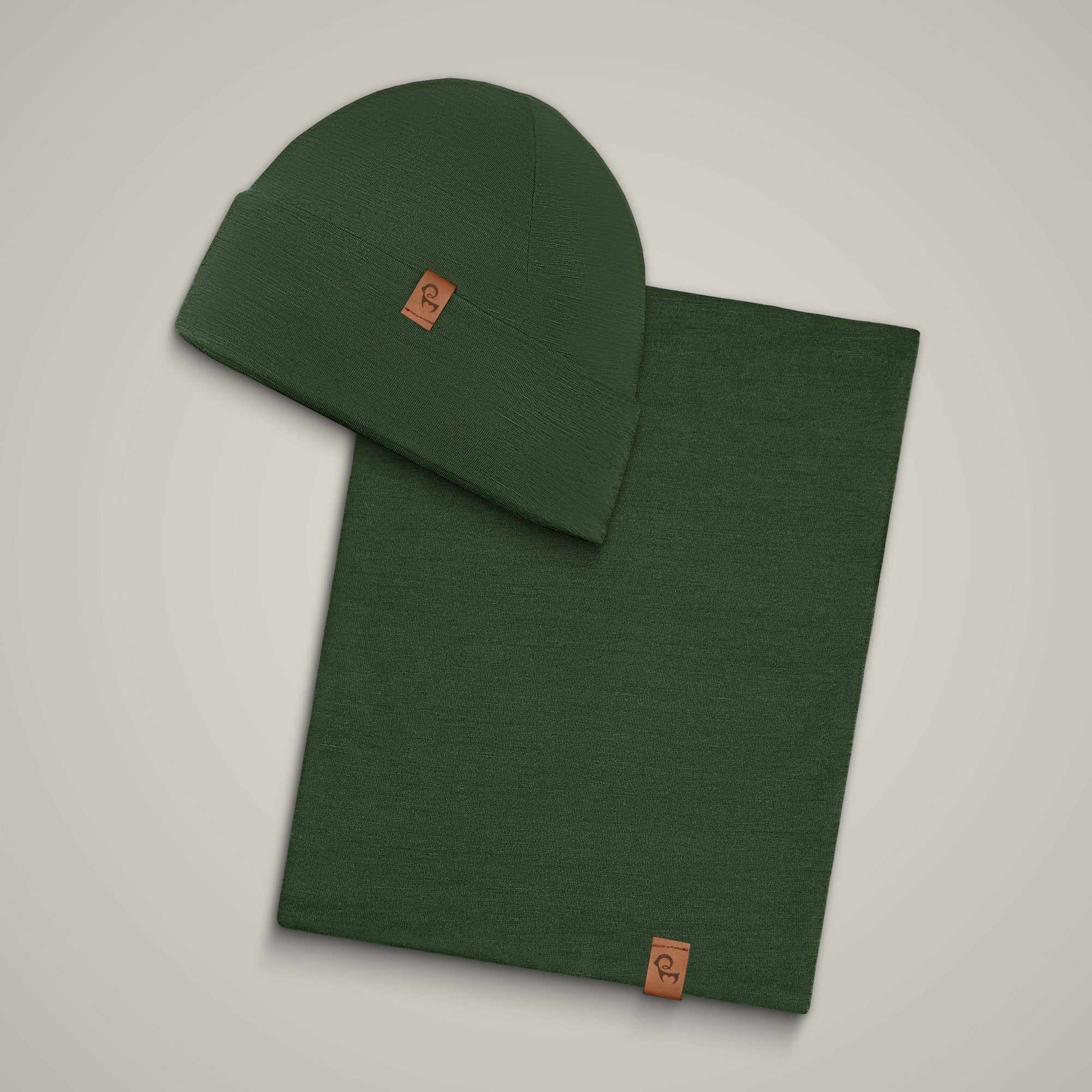 Unisex Merino Beanie & Gaiter 2-Piece Dark Green - Image 4