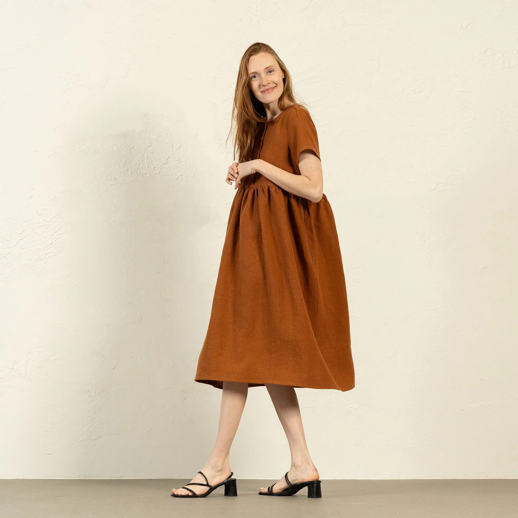 Smock Dress Maria Almond Brown - Image 4