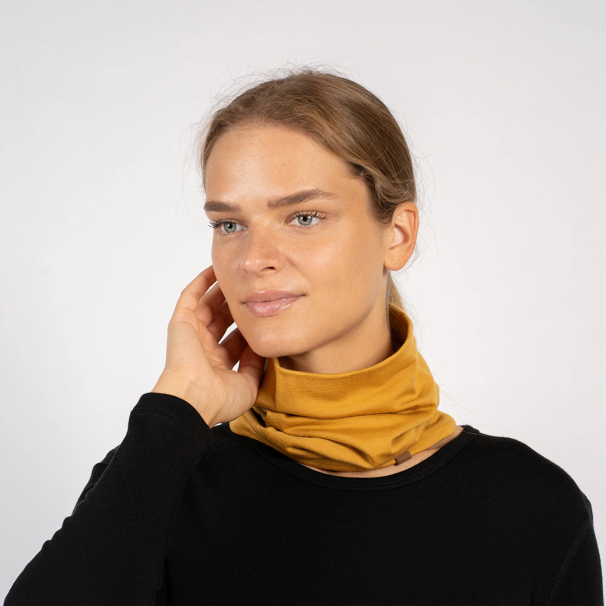 Women's Merino Neck Gaiter Yellow - Image 6