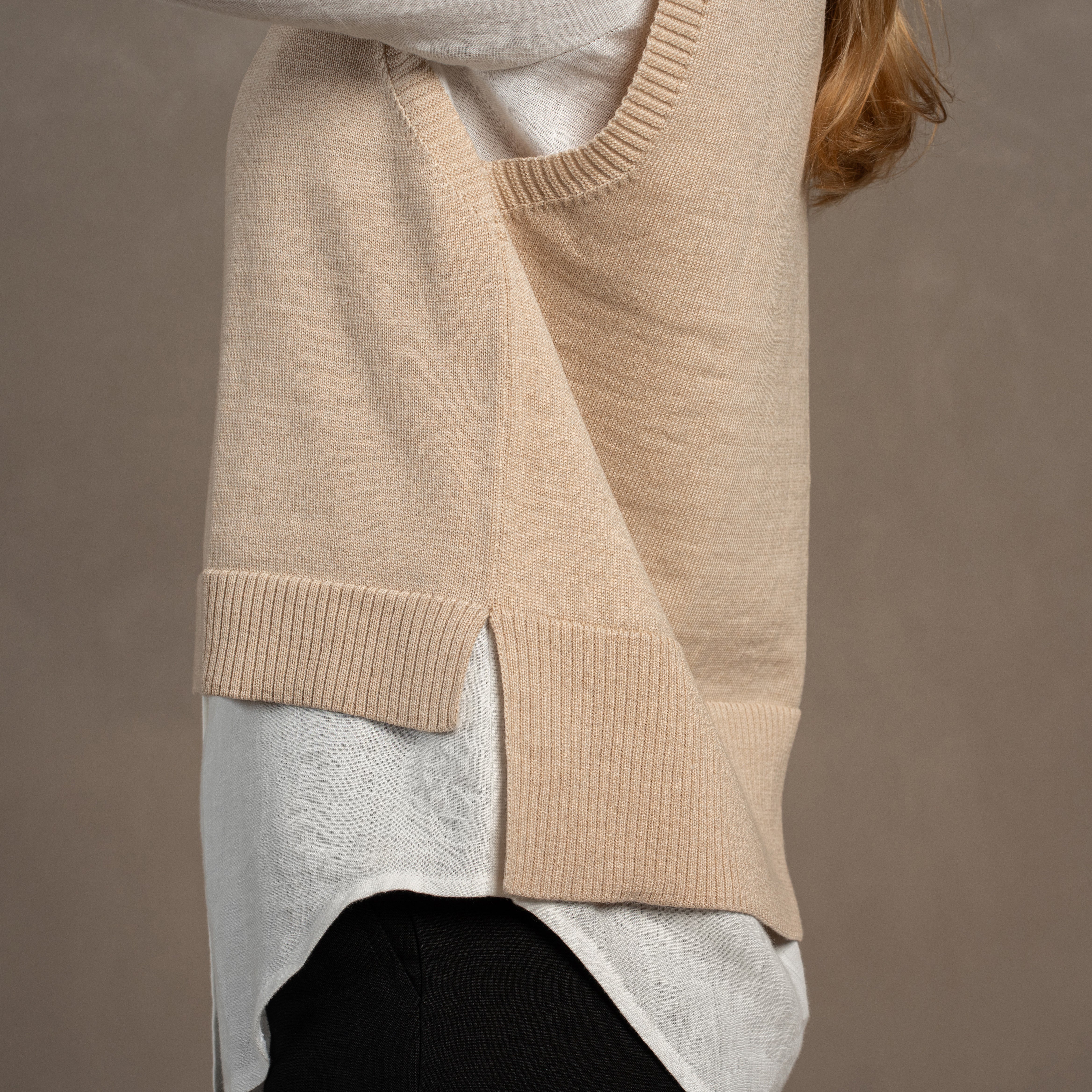 Women's Merino Wool Vest Isla - Image 8