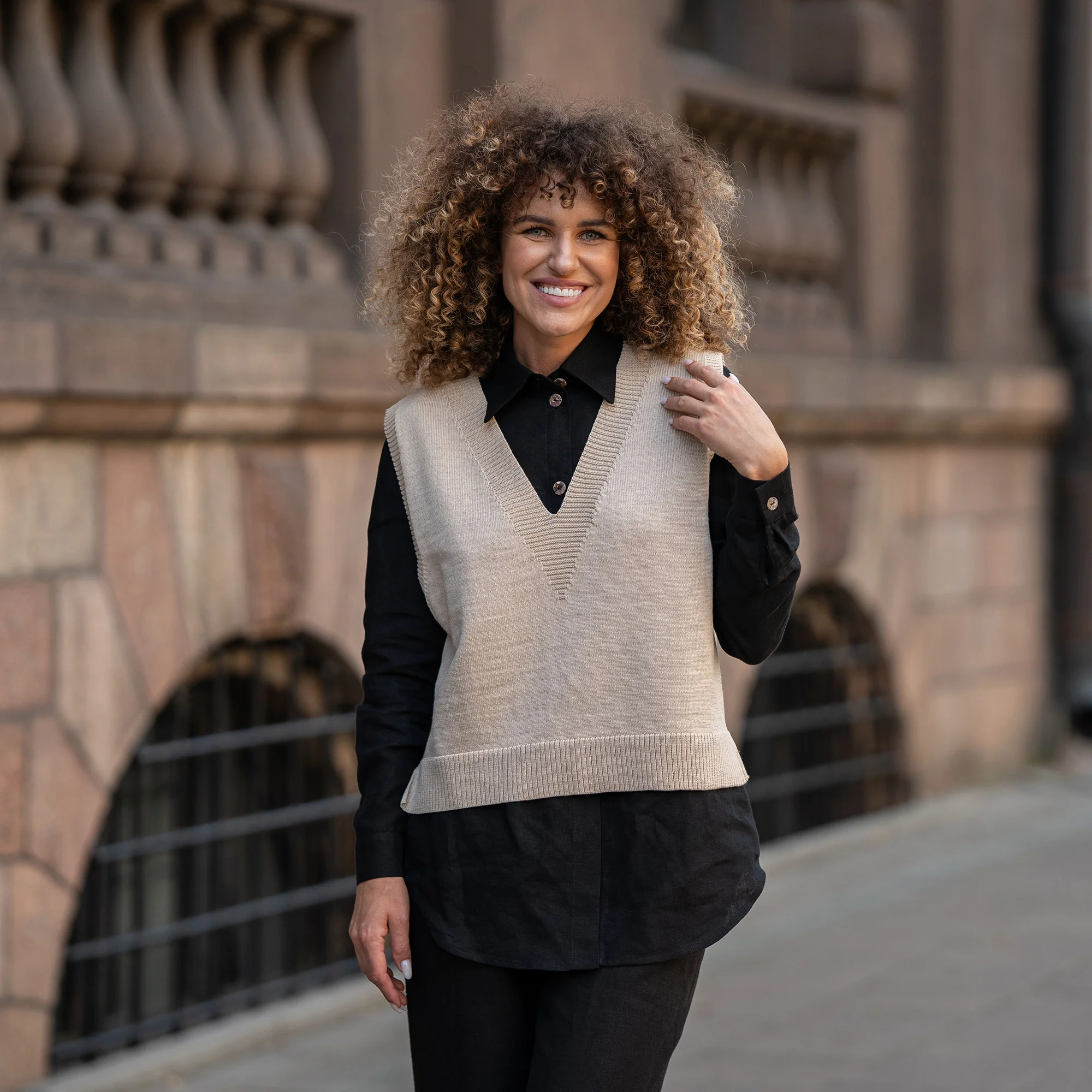 Women's Merino Wool Vest Isla - Image 7