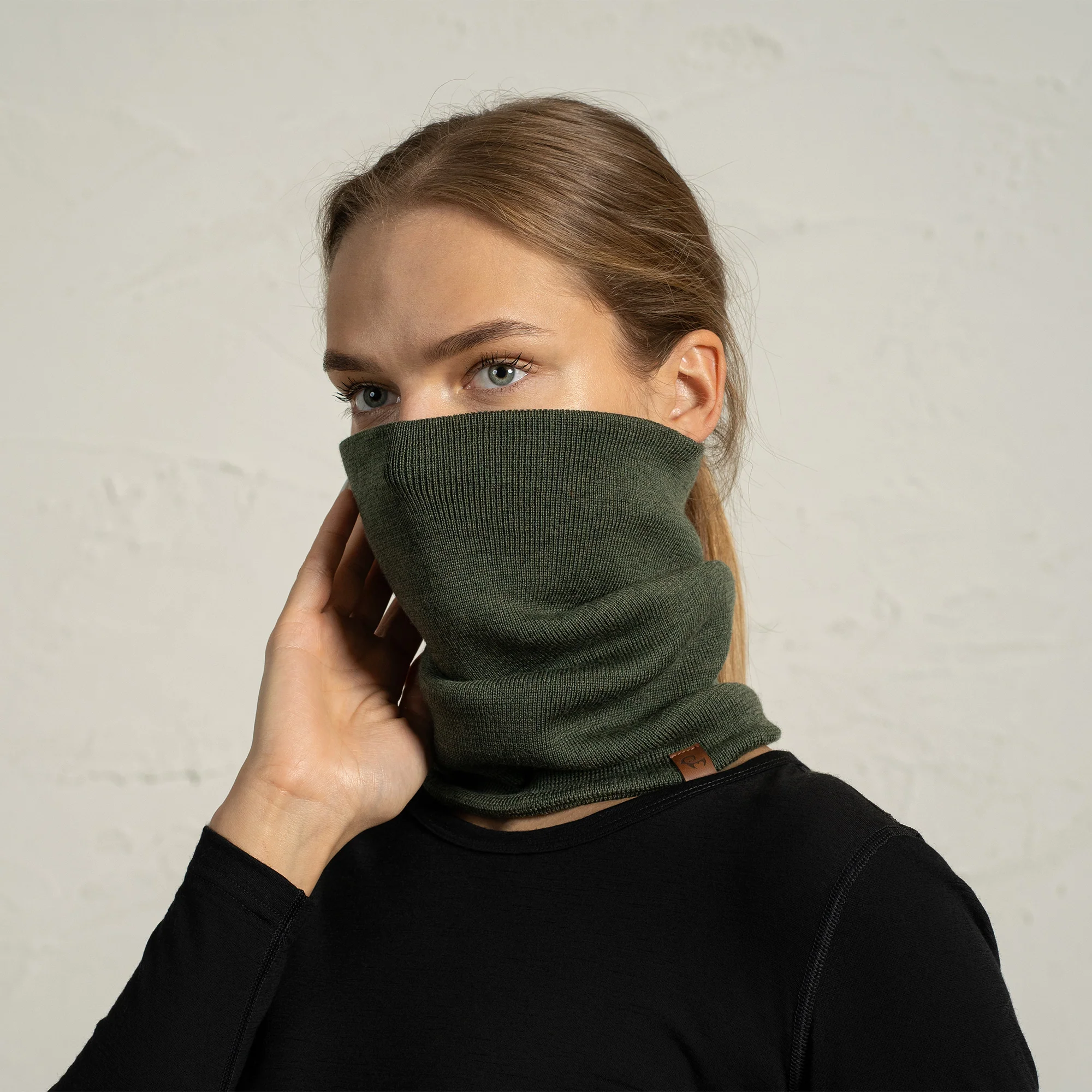 Women's Knit Neck Gaiter Merino - Image 10