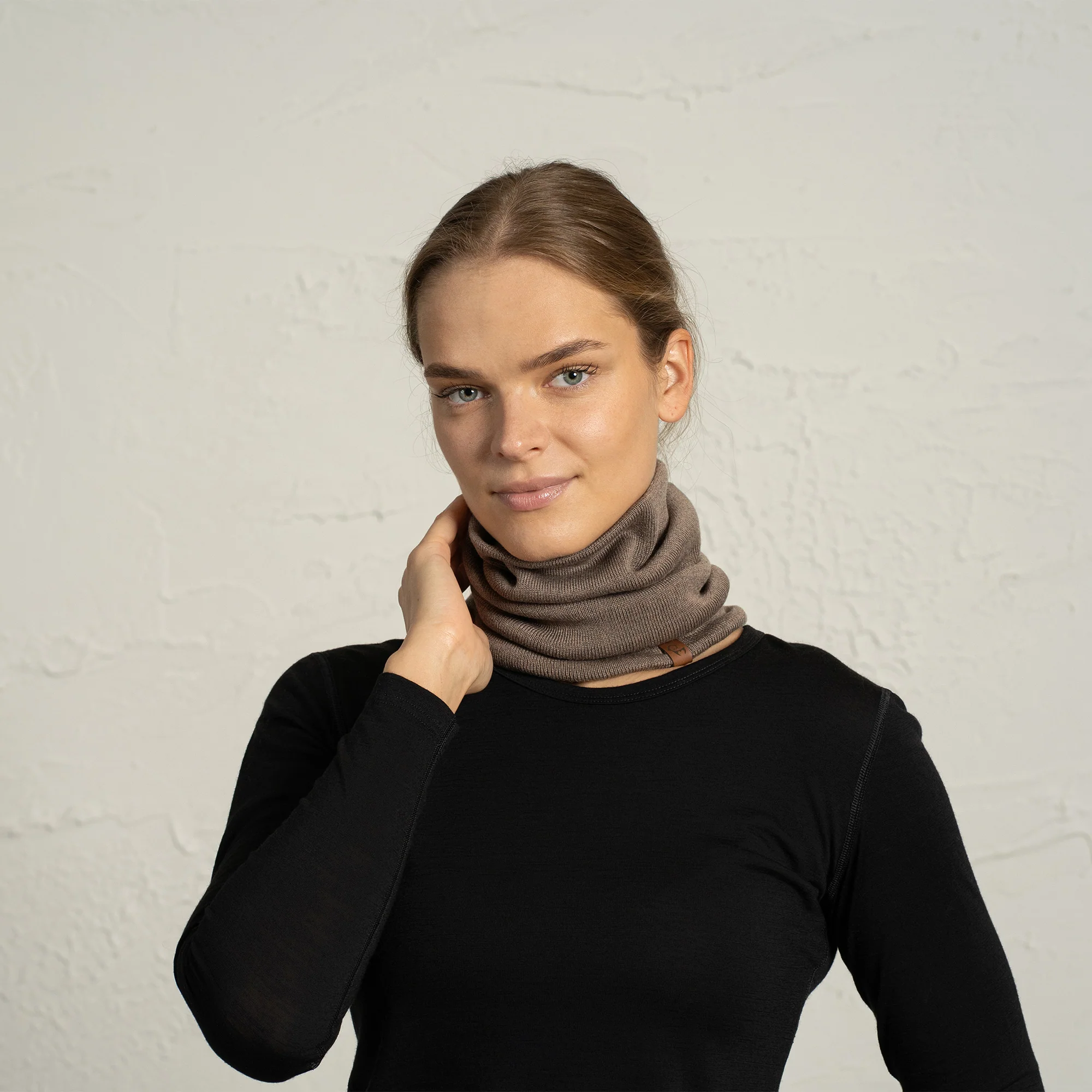 Women's Knit Neck Gaiter Merino - Image 7