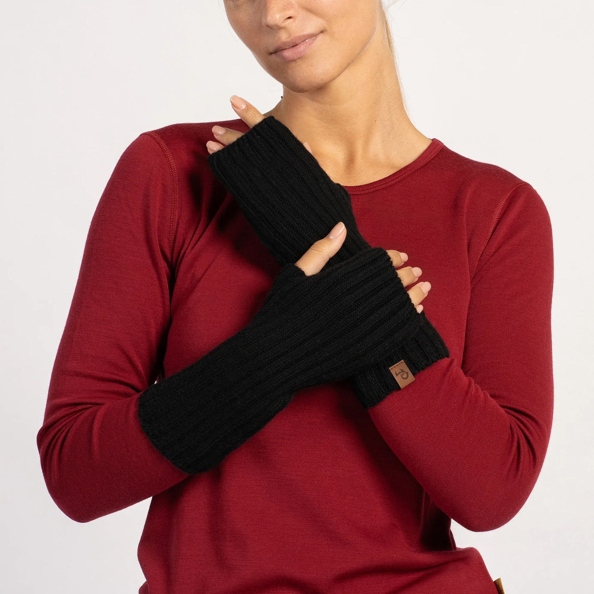 Women's Ribbed Beanie & Wrist Gloves Cashmere Set - Image 11